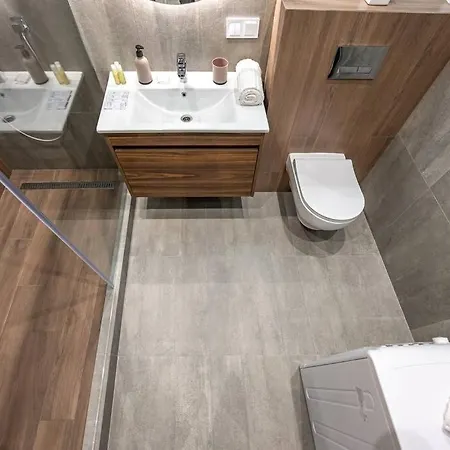 простора в аркадії, велике двоспальне ліжко, 5 хвилин до моря Fainorent * Odessza