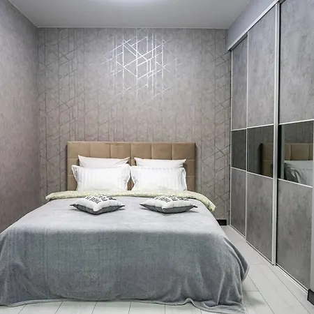 простора в аркадії, велике двоспальне ліжко, 5 хвилин до моря Fainorent * Odessza