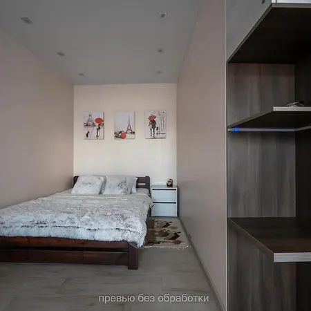 простора в аркадії, велике двоспальне ліжко, 5 хвилин до моря Fainorent Apartman Odessza