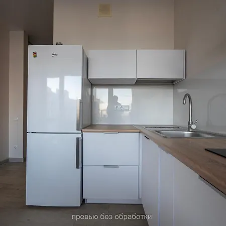 Apartman простора в аркадії, велике двоспальне ліжко, 5 хвилин до моря Fainorent