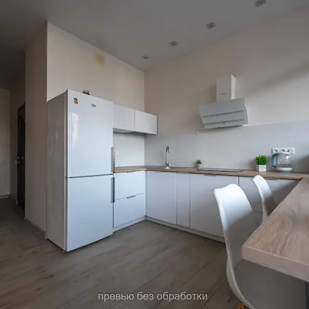 простора в аркадії, велике двоспальне ліжко, 5 хвилин до моря Fainorent Apartman *