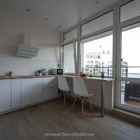 Apartman простора в аркадії, велике двоспальне ліжко, 5 хвилин до моря Fainorent