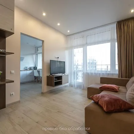 Apartman простора в аркадії, велике двоспальне ліжко, 5 хвилин до моря Fainorent *