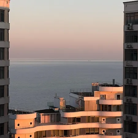 простора в аркадії, велике двоспальне ліжко, 5 хвилин до моря Fainorent Apartman *